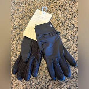 Quagga GreenLabel Men’s outrun gloves in BLACK. Zip pocket, grip on fingers NWT